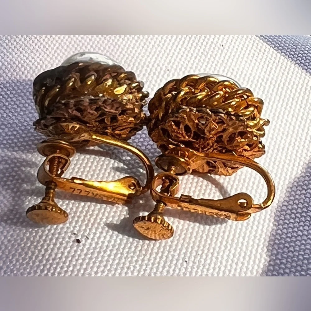 Miriam Haskell | Signed Vintage Pearl Clip screw  On Earrings - Very Rare …